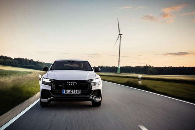 Audi Q8 photo 197