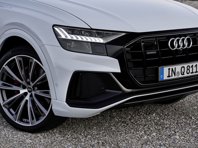 Audi Q8 photo 211