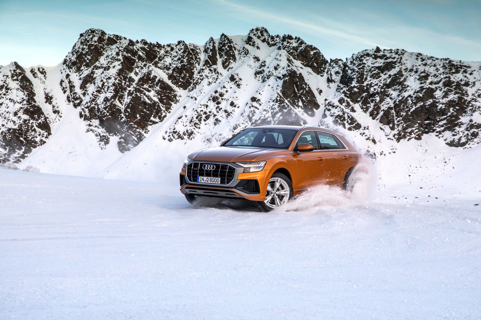Audi Q8 photo 37