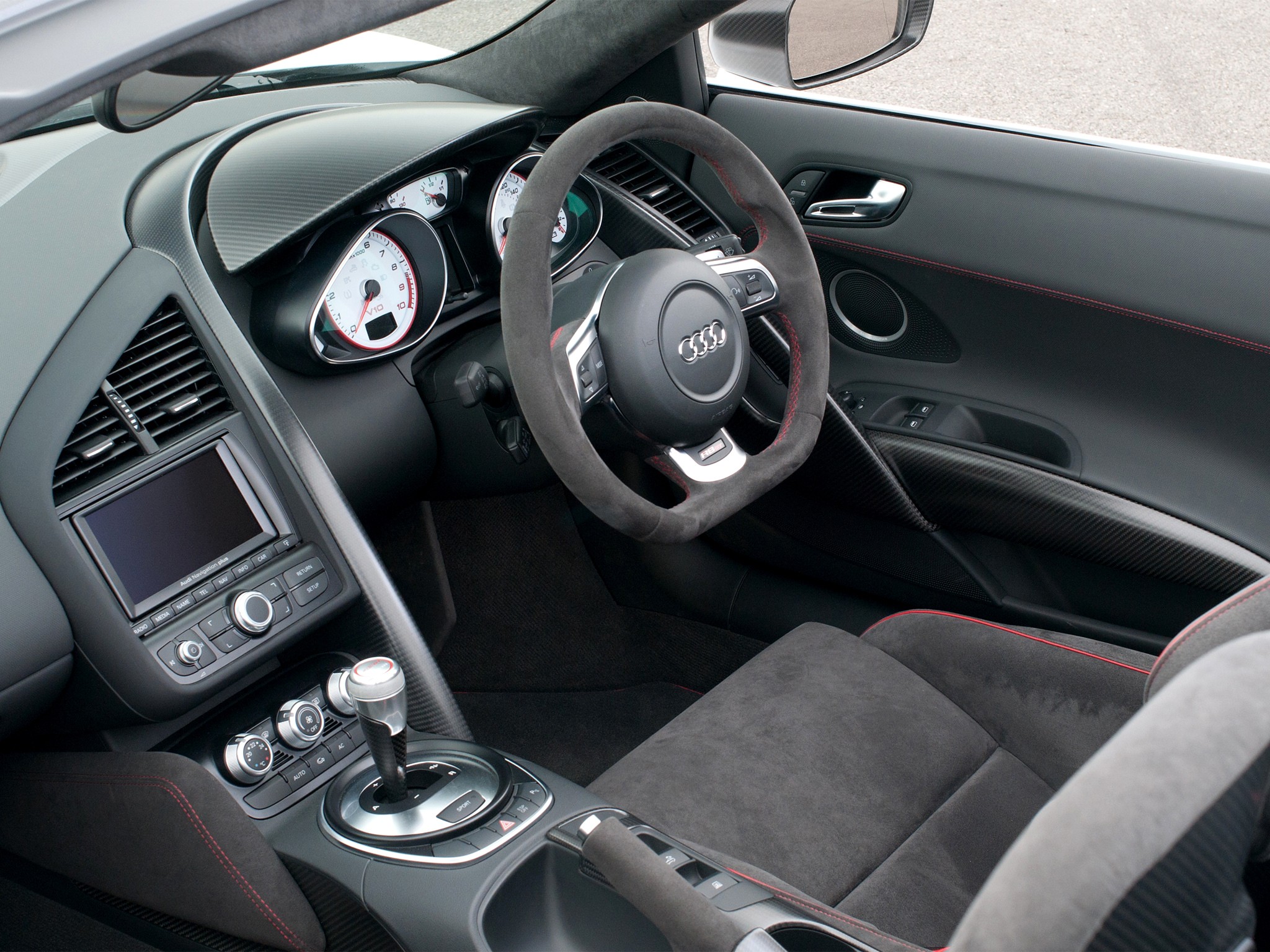 Audi R8 Gt Spyder photo 43