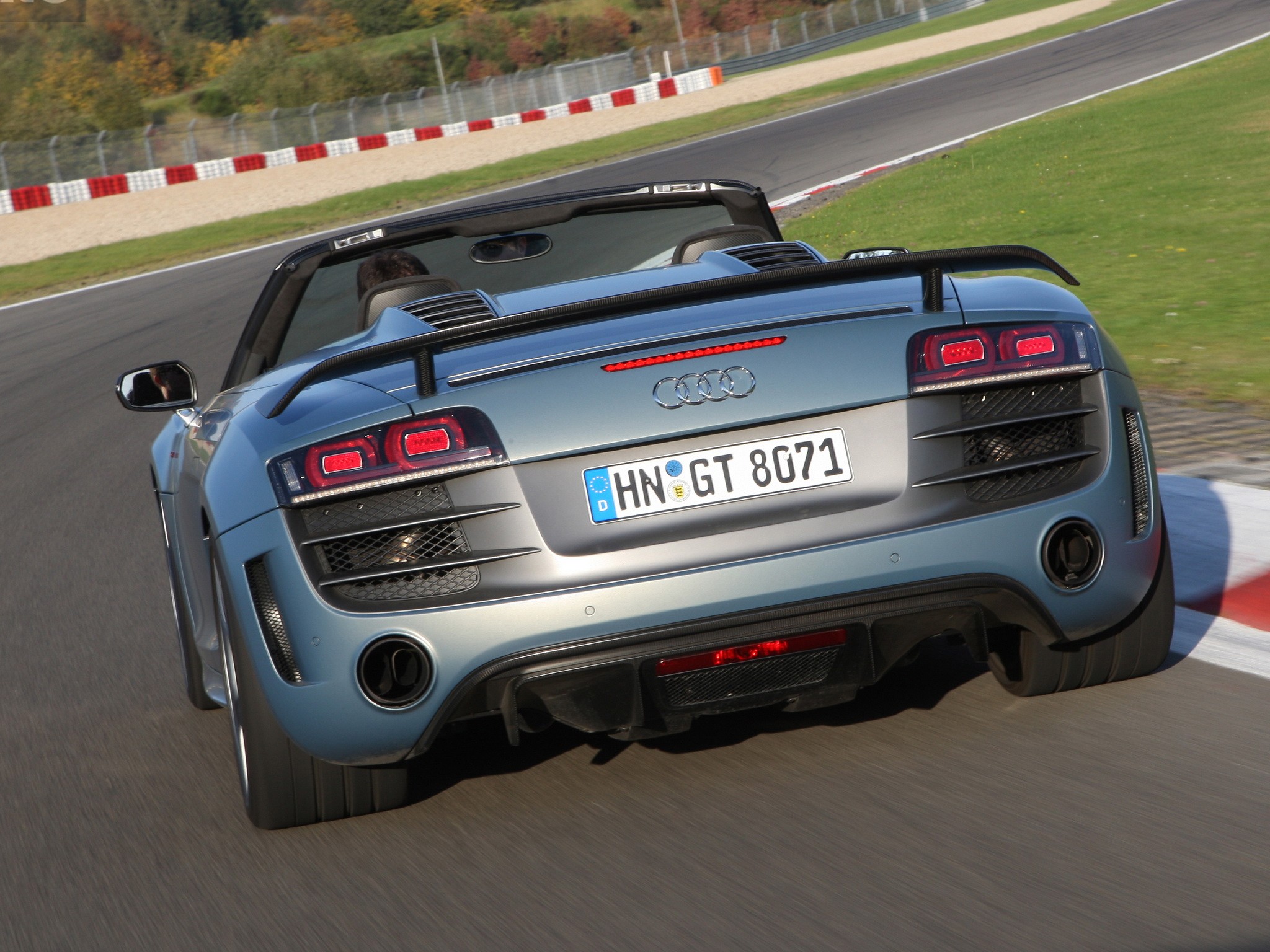 Audi R8 Gt Spyder photo 17