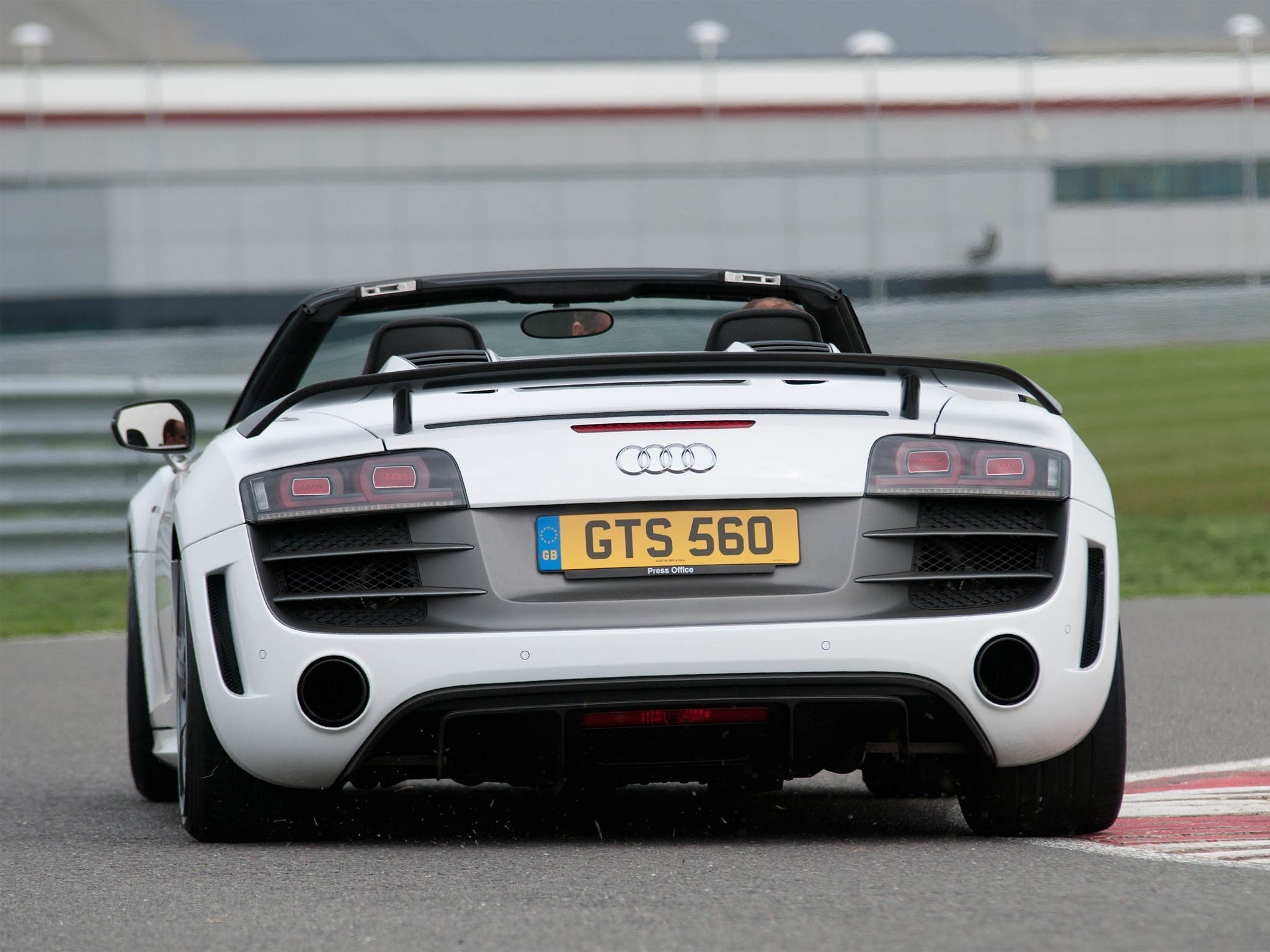 Audi R8 Gt Spyder photo 26