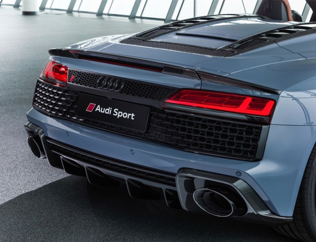 Audi R8 Spyder photo 7