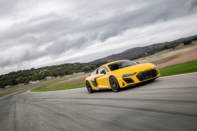 Audi R8 Spyder photo 19