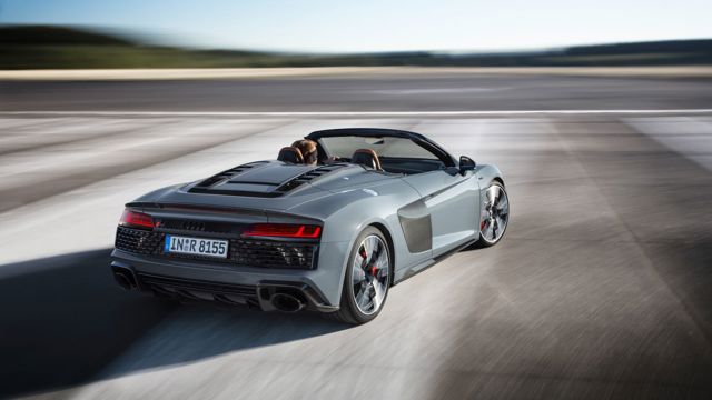Audi R8 Spyder photo 26
