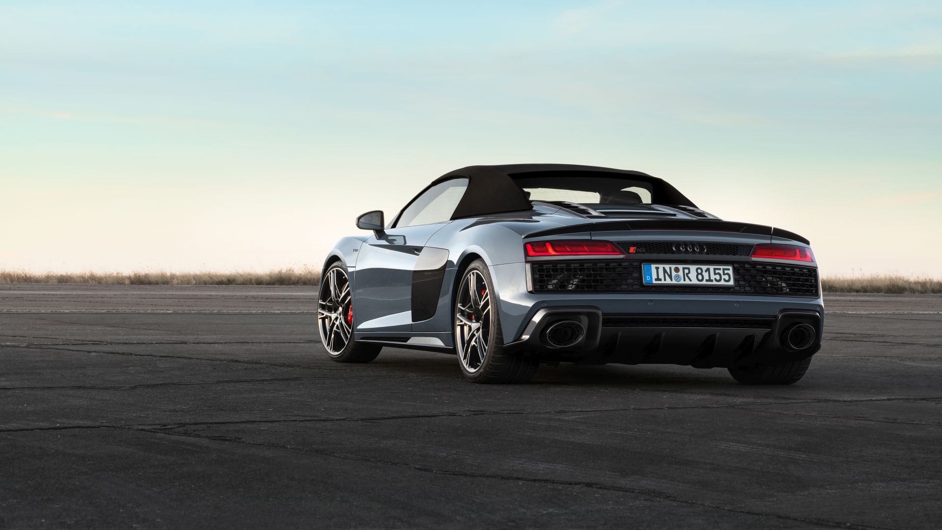 Audi R8 Spyder photo 31