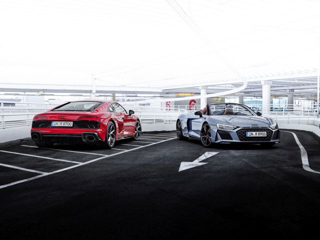 Audi R8 Spyder photo 7