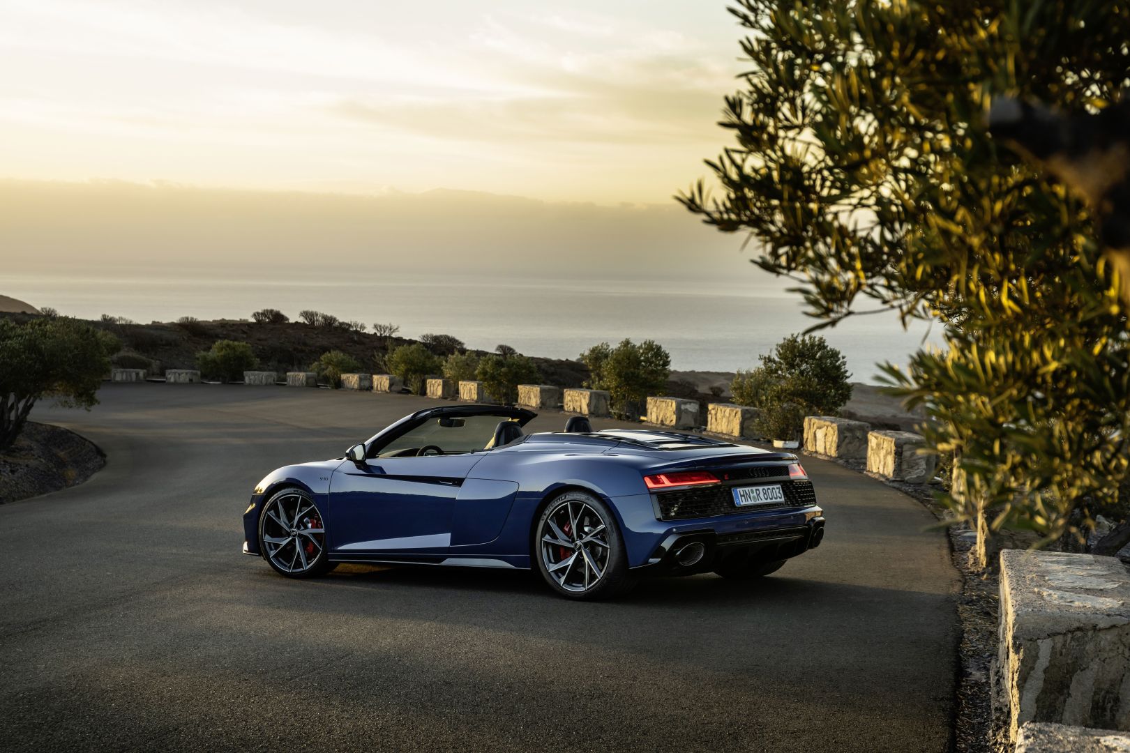 Audi R8 Spyder photo 11