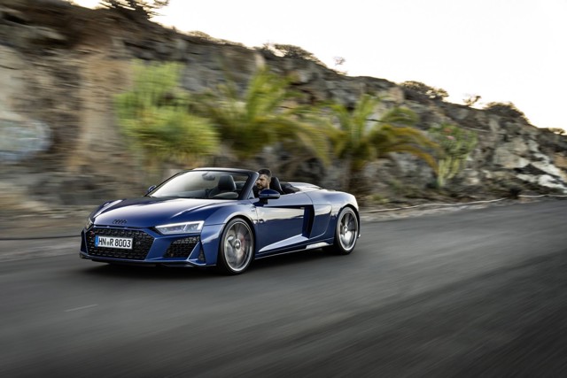 Audi R8 Spyder photo 15