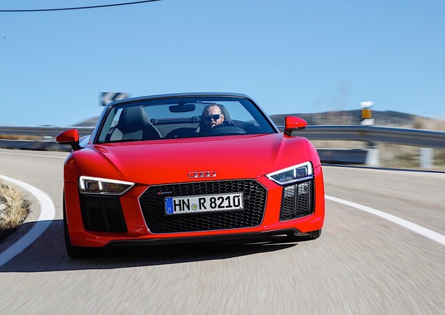 Audi R8 Spyder foto 1