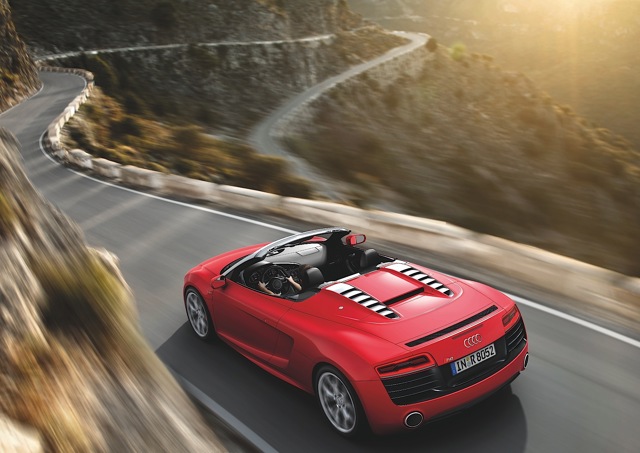 Audi R8 Spyder photo 25