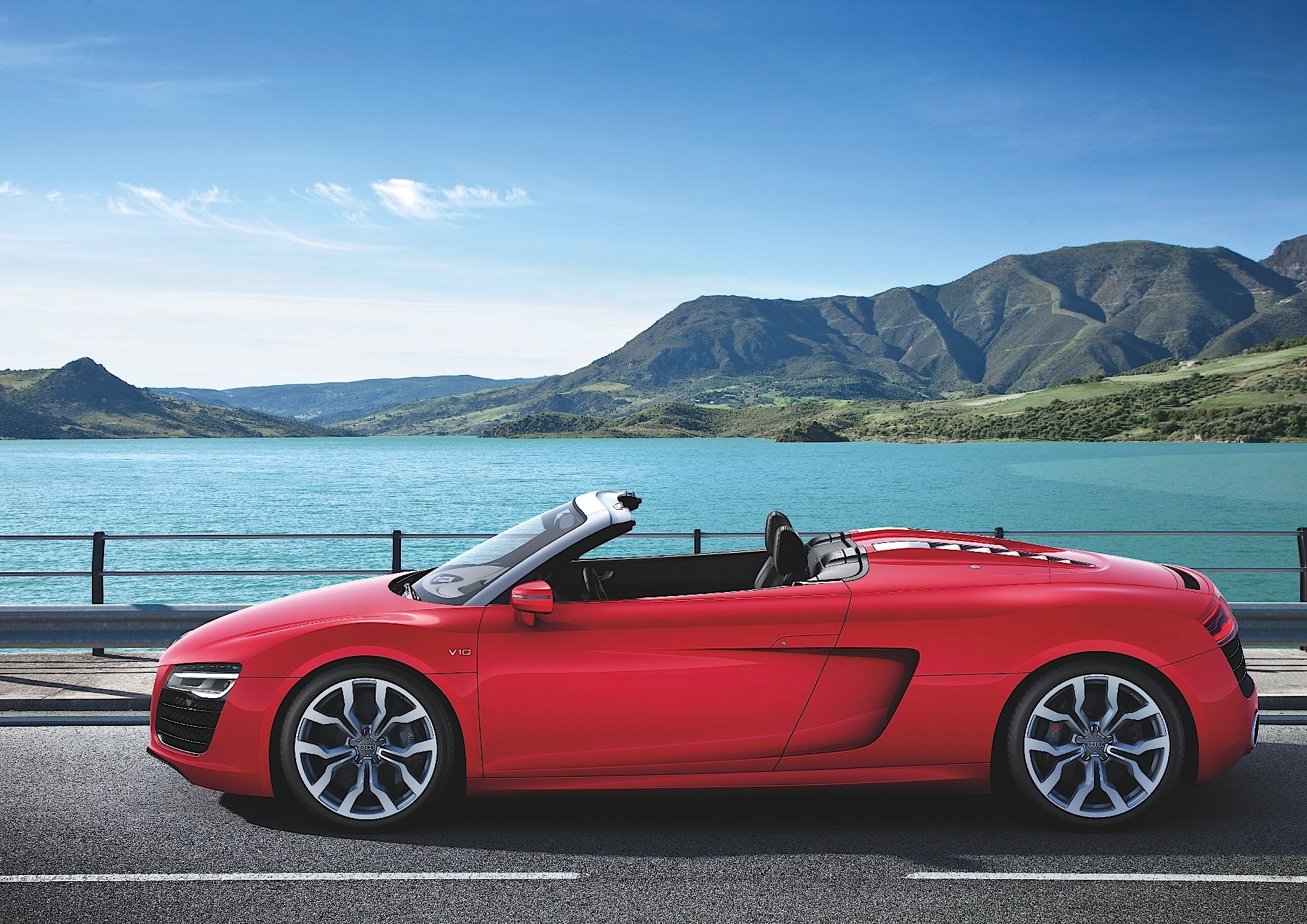Audi R8 Spyder photo 29