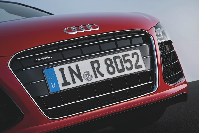Audi R8 Spyder photo 31