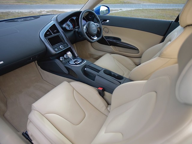 Audi R8 Spyder photo 85