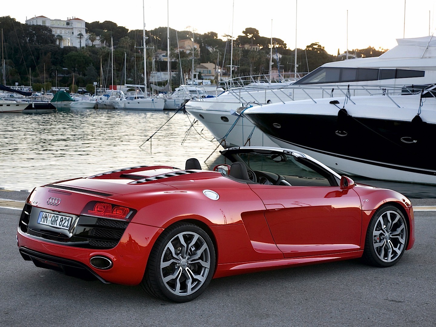 Audi R8 Spyder photo 41