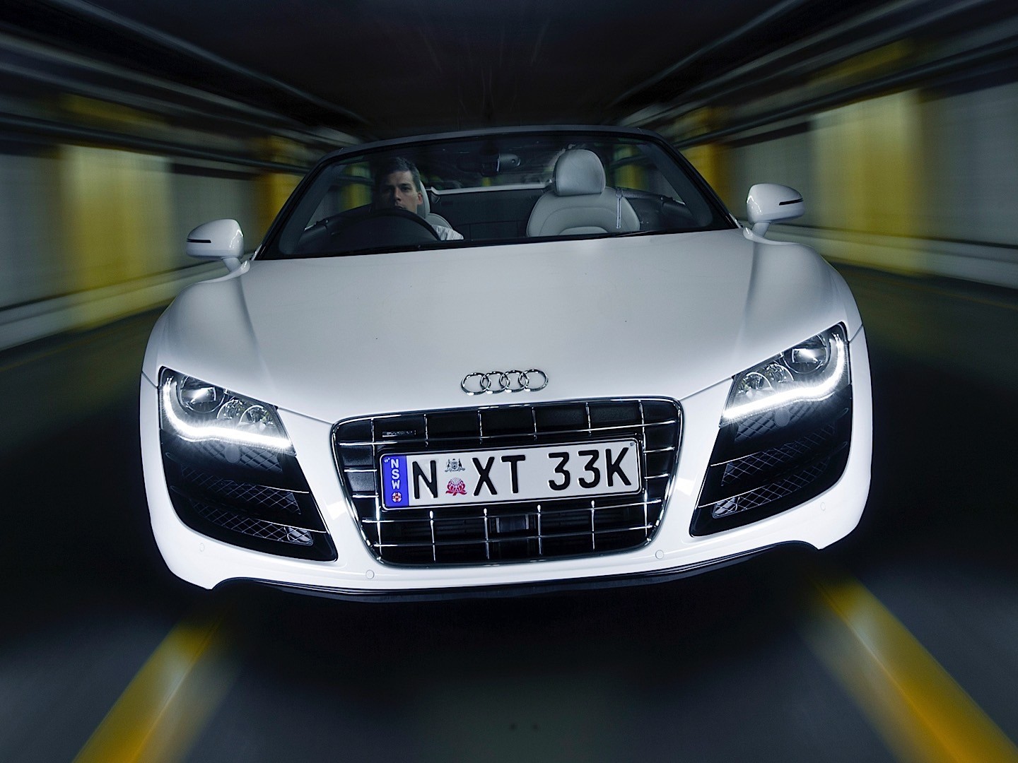 Audi R8 Spyder photo 44