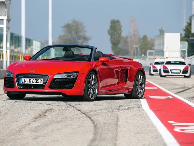 Audi R8 Spyder photo 50