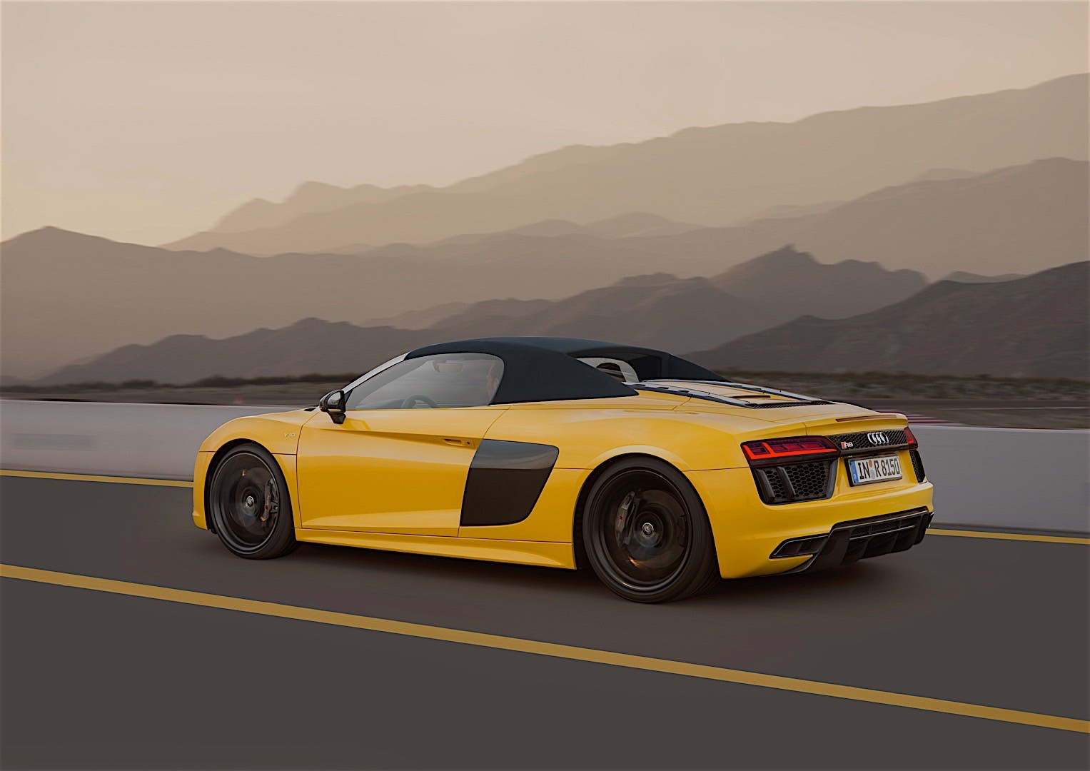 Audi R8 Spyder photo 9