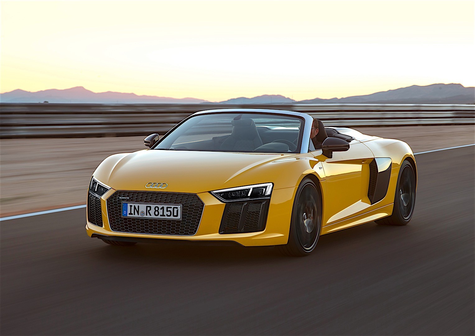 Audi R8 Spyder photo 13