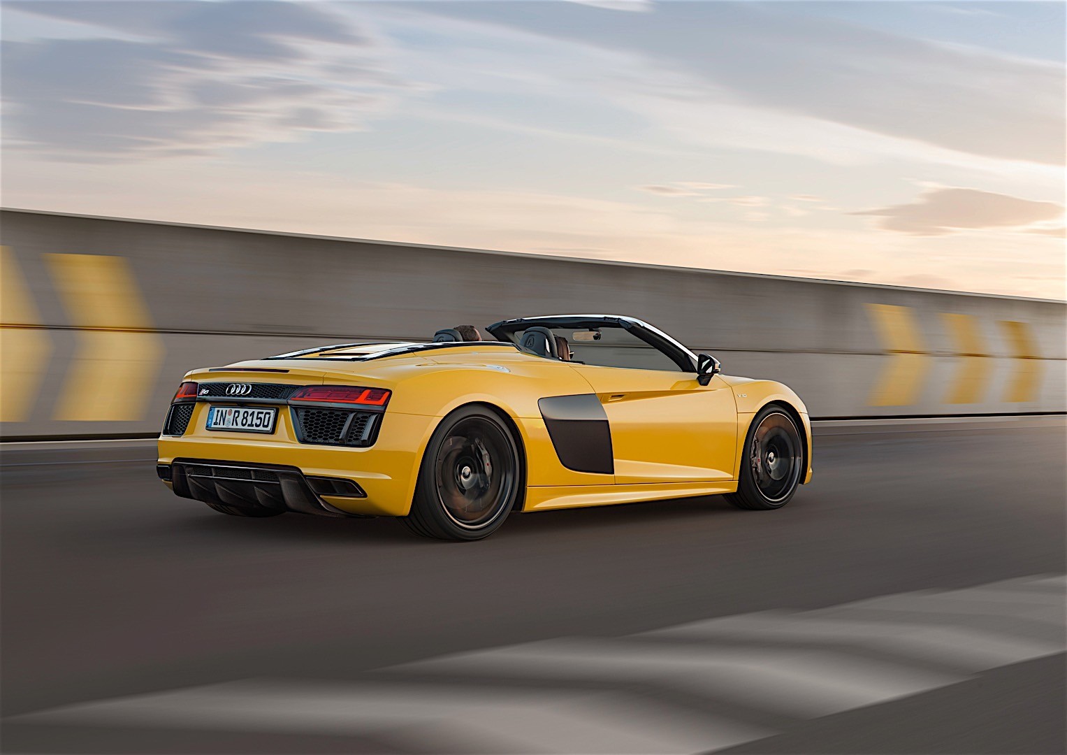Audi R8 Spyder photo 20
