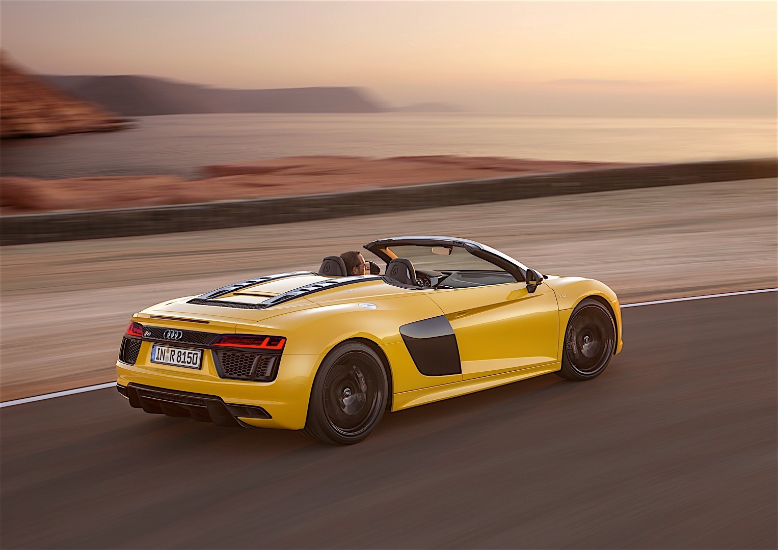 Audi R8 Spyder photo 22