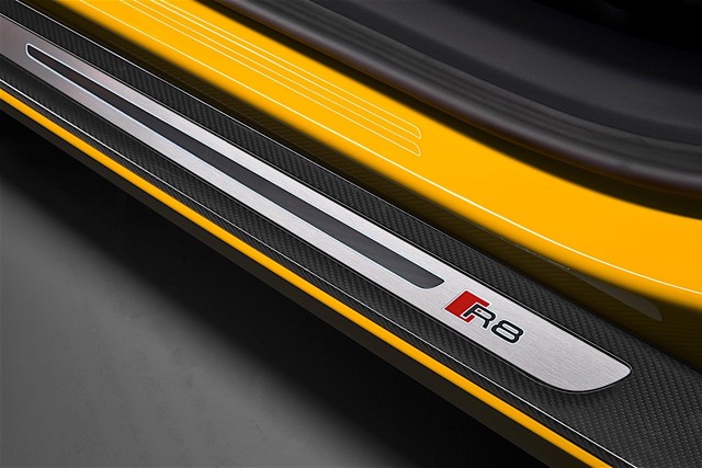 Audi R8 Spyder photo 37