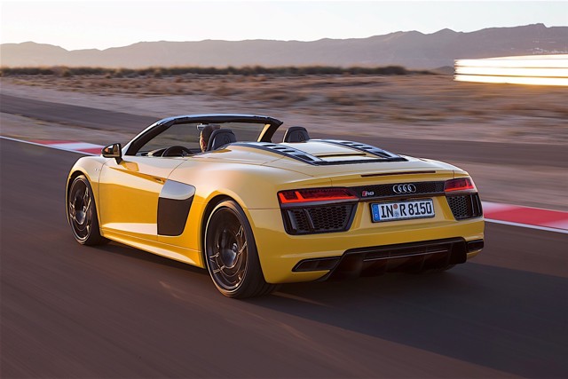 Audi R8 Spyder photo 3