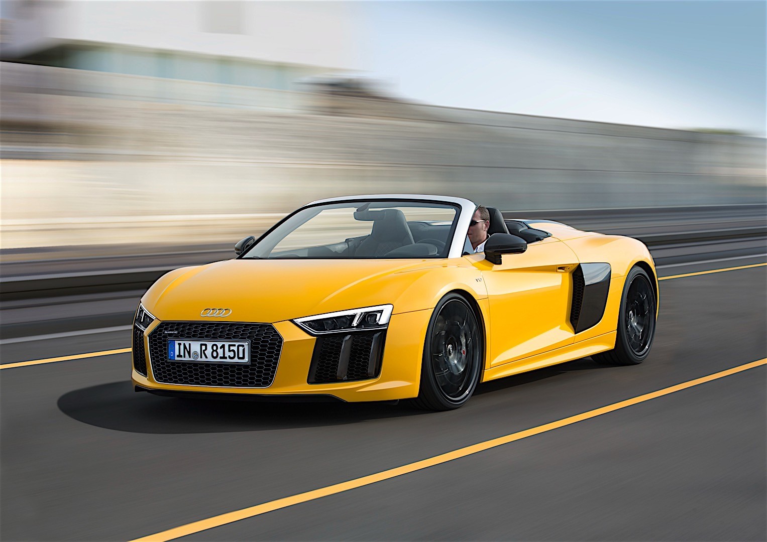 Audi R8 Spyder photo 5