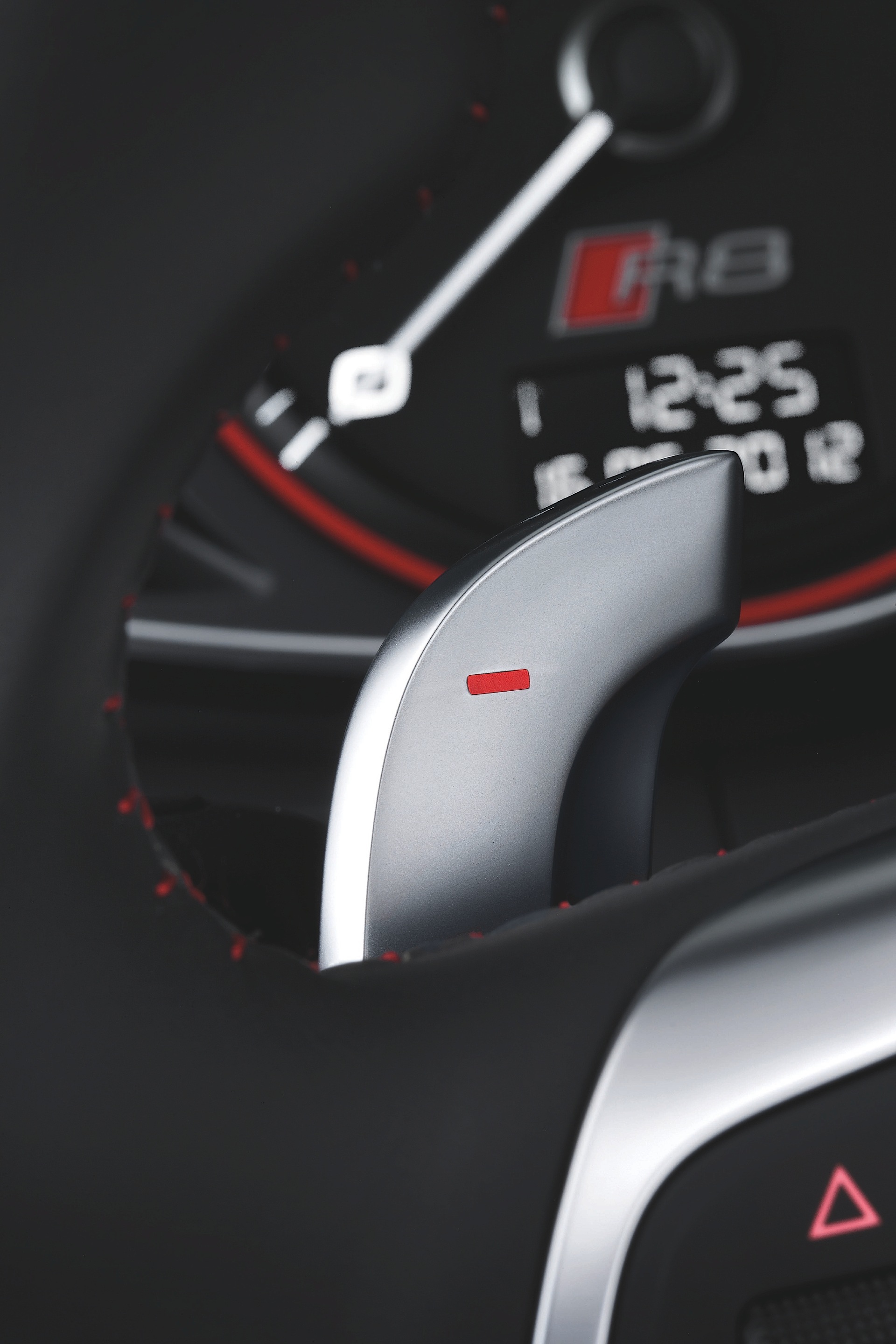 Audi R8 Spyder photo 38