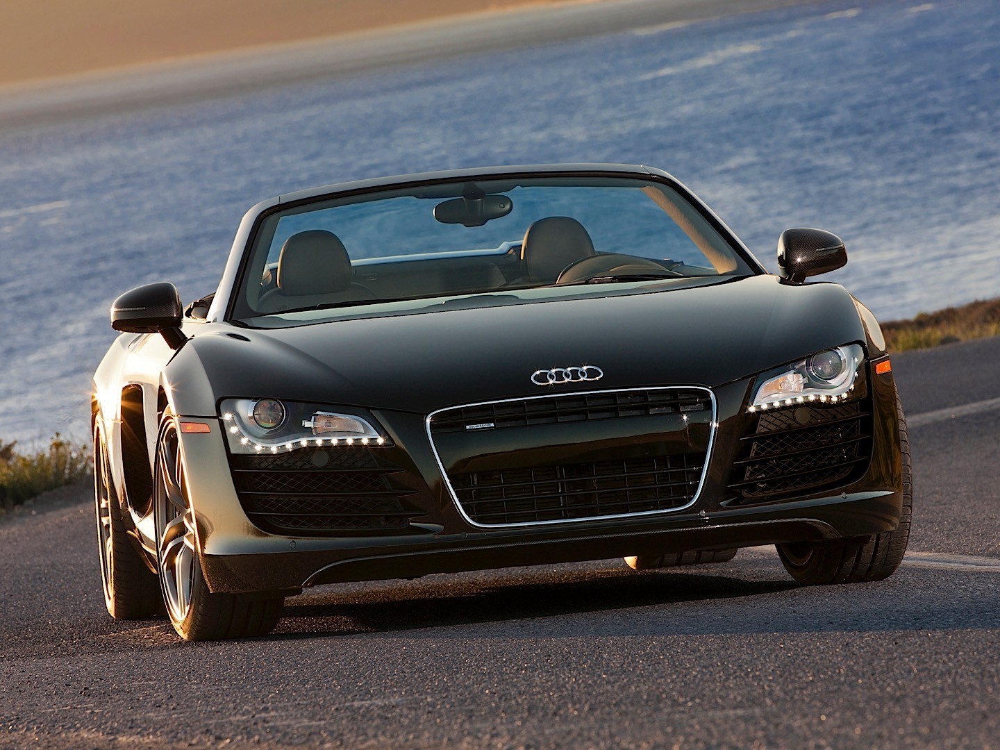 Audi R8 Spyder photo 13