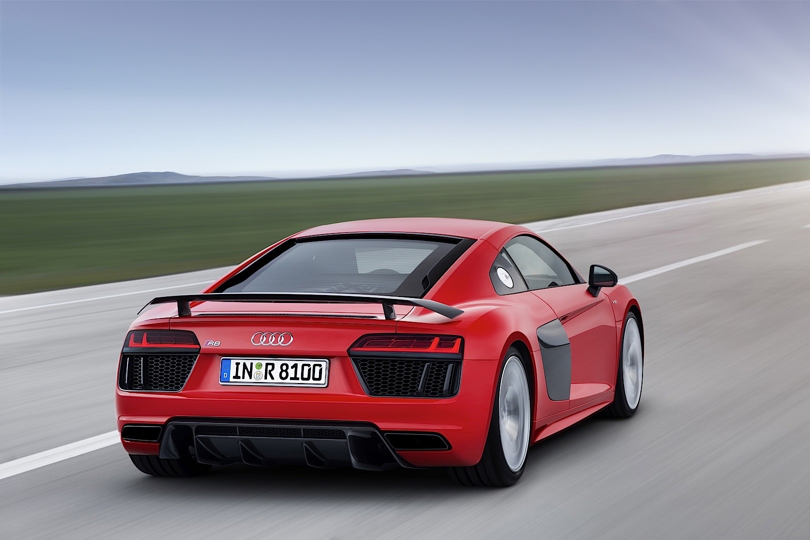 Audi R8 photo 3