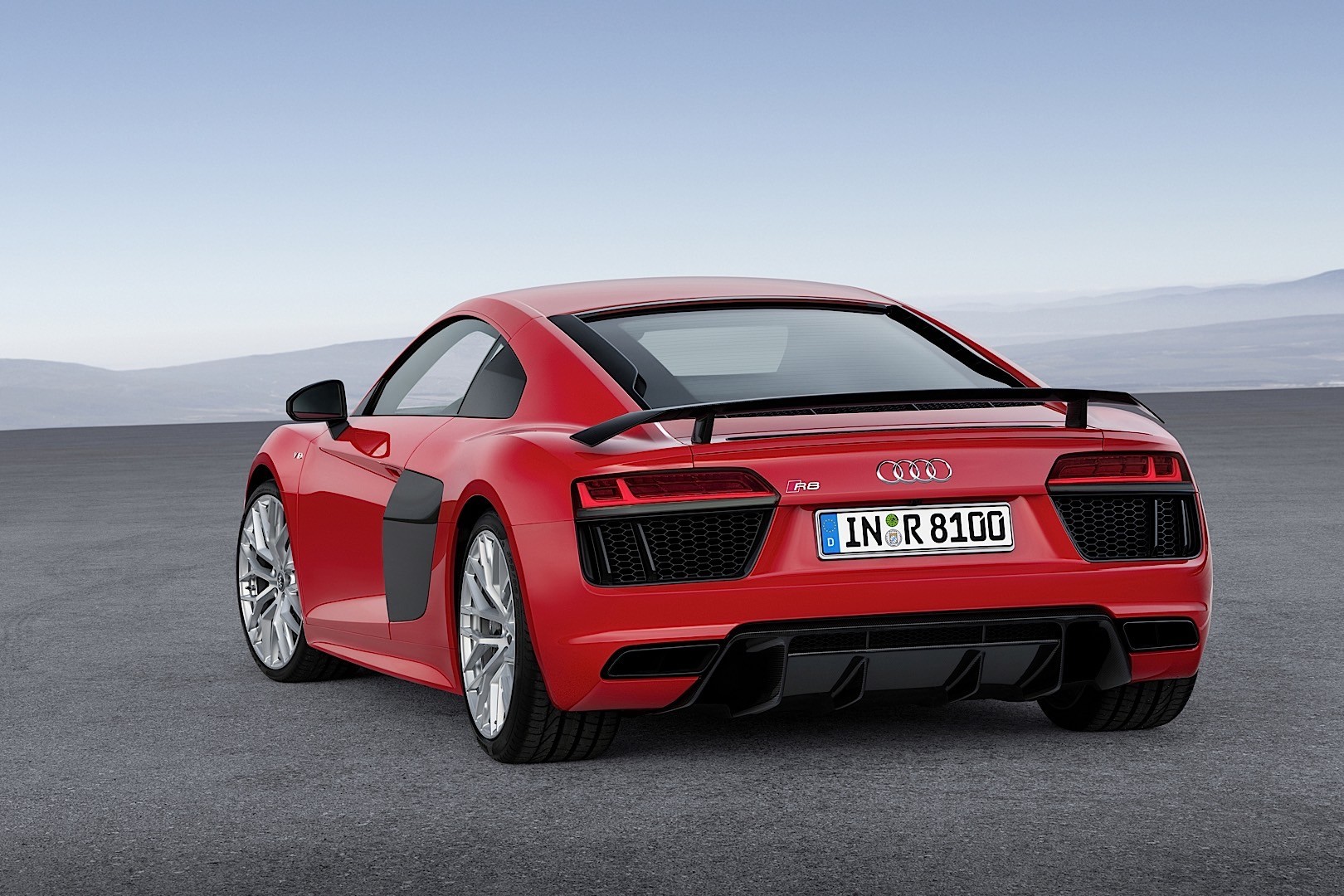 Audi R8 photo 13