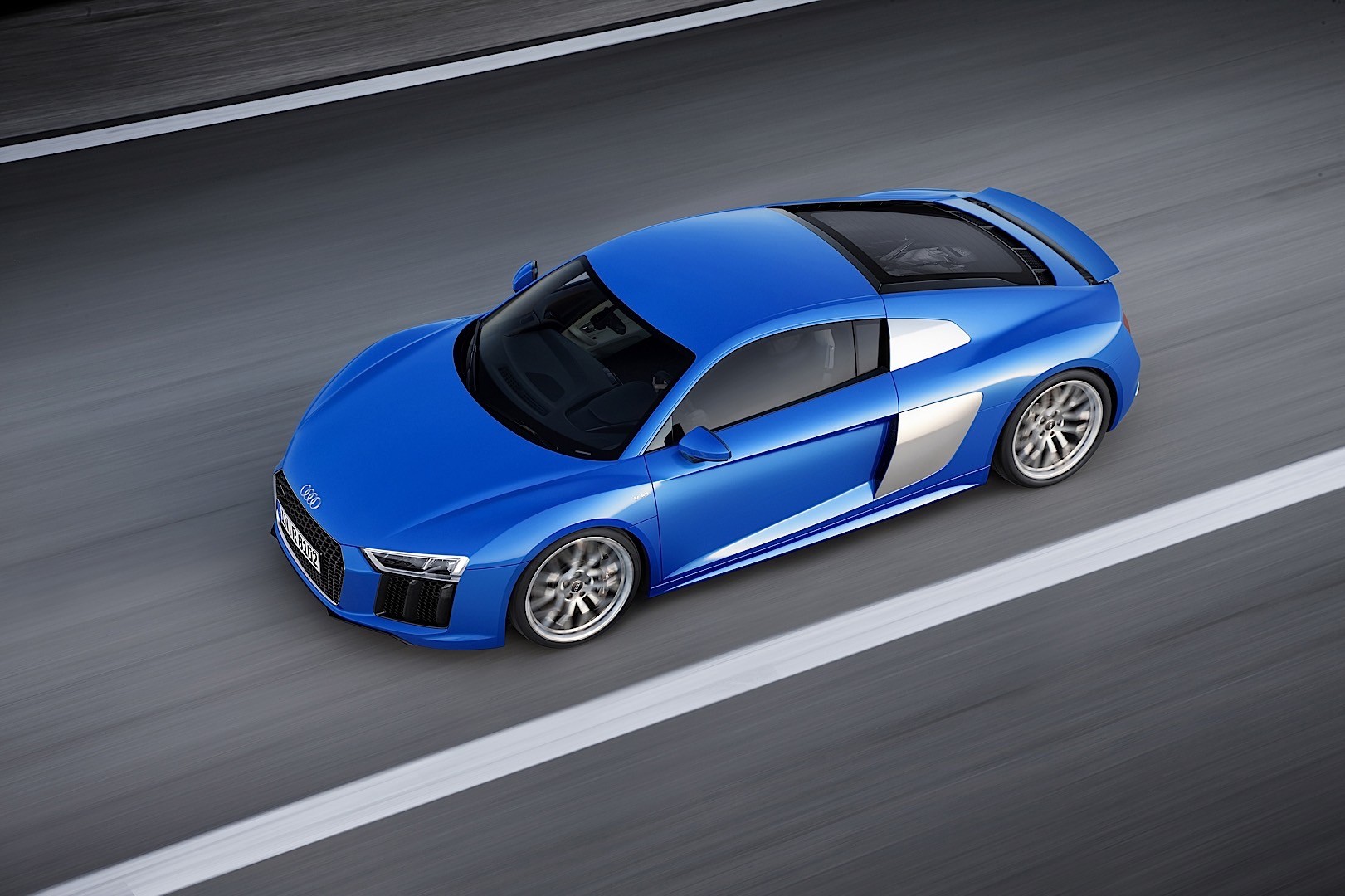 Audi R8 photo 24
