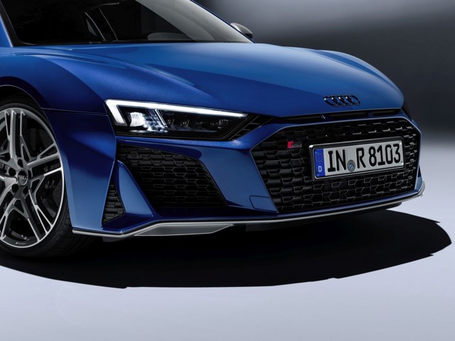 Audi R8 photo 18