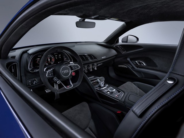 Audi R8 photo 43