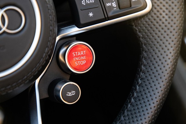 Audi R8 photo 49