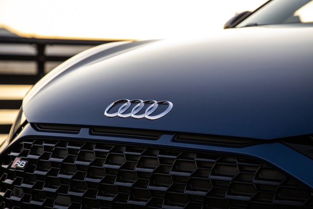Audi R8 photo 39