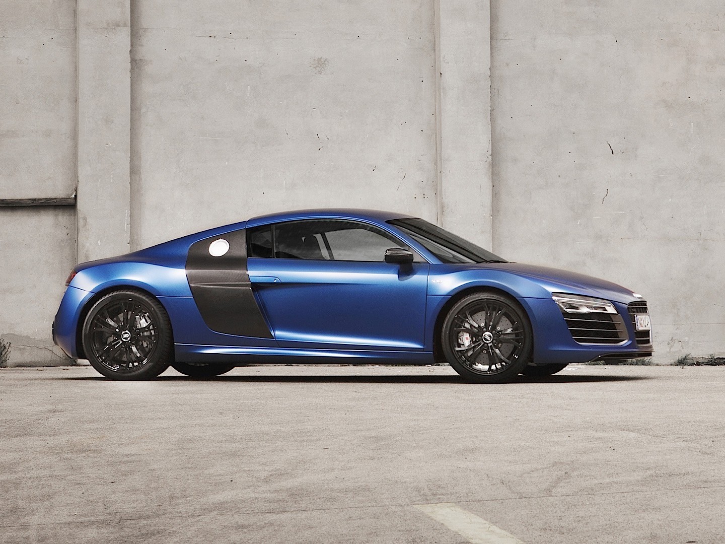 Audi R8 photo 22