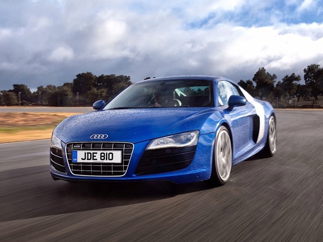 Audi R8 photo 23