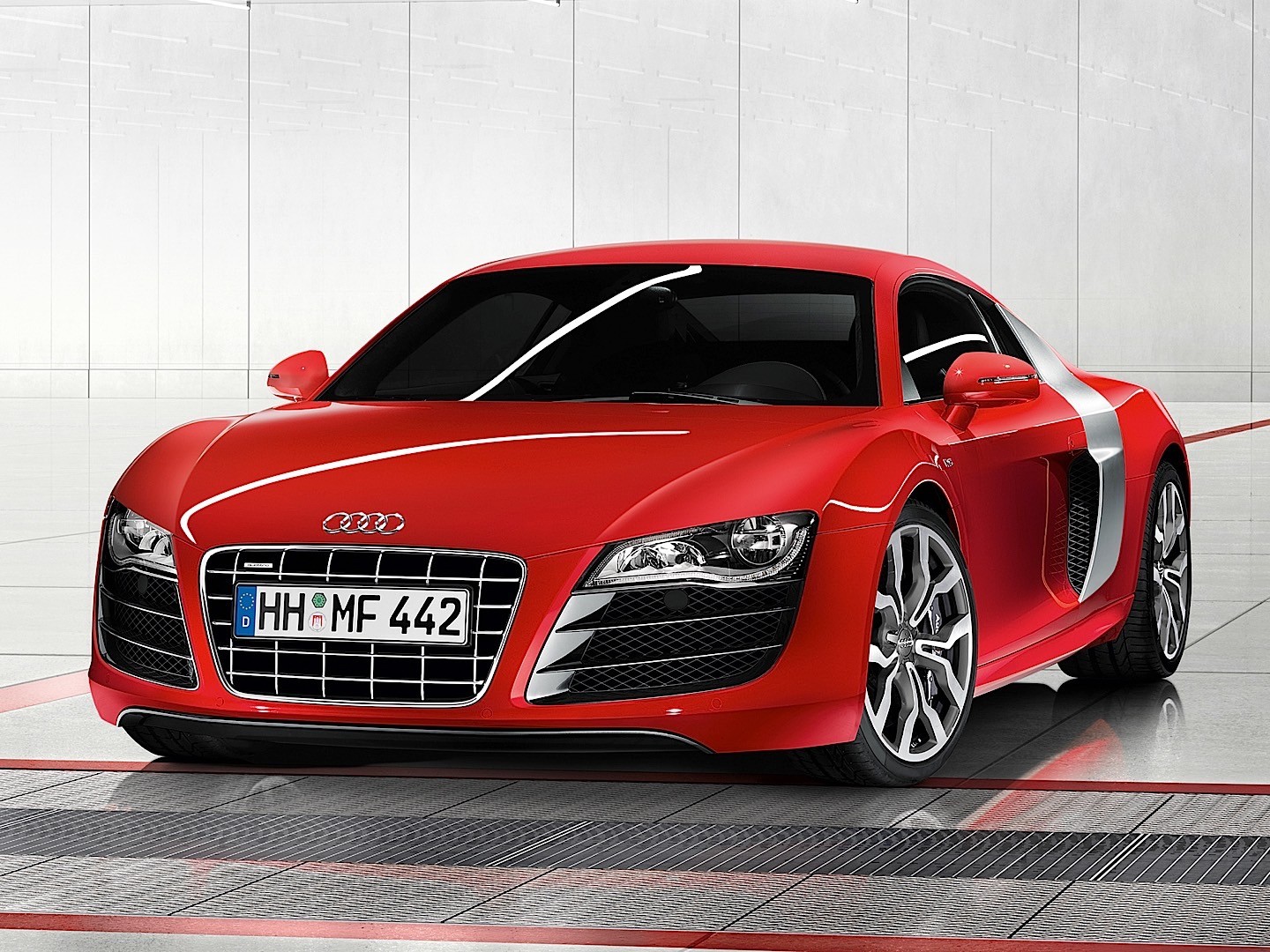 Audi R8 photo 25