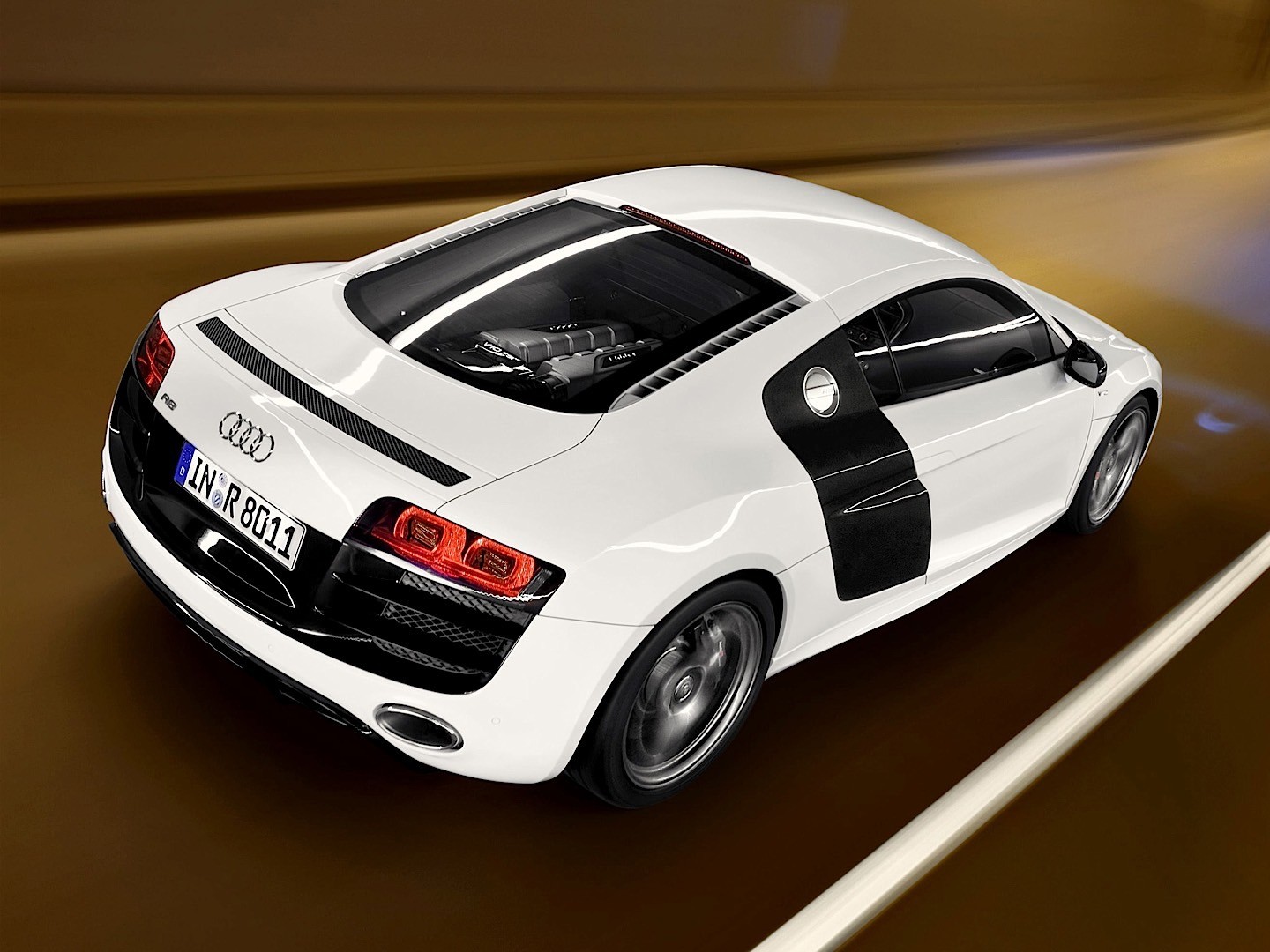 Audi R8 photo 31