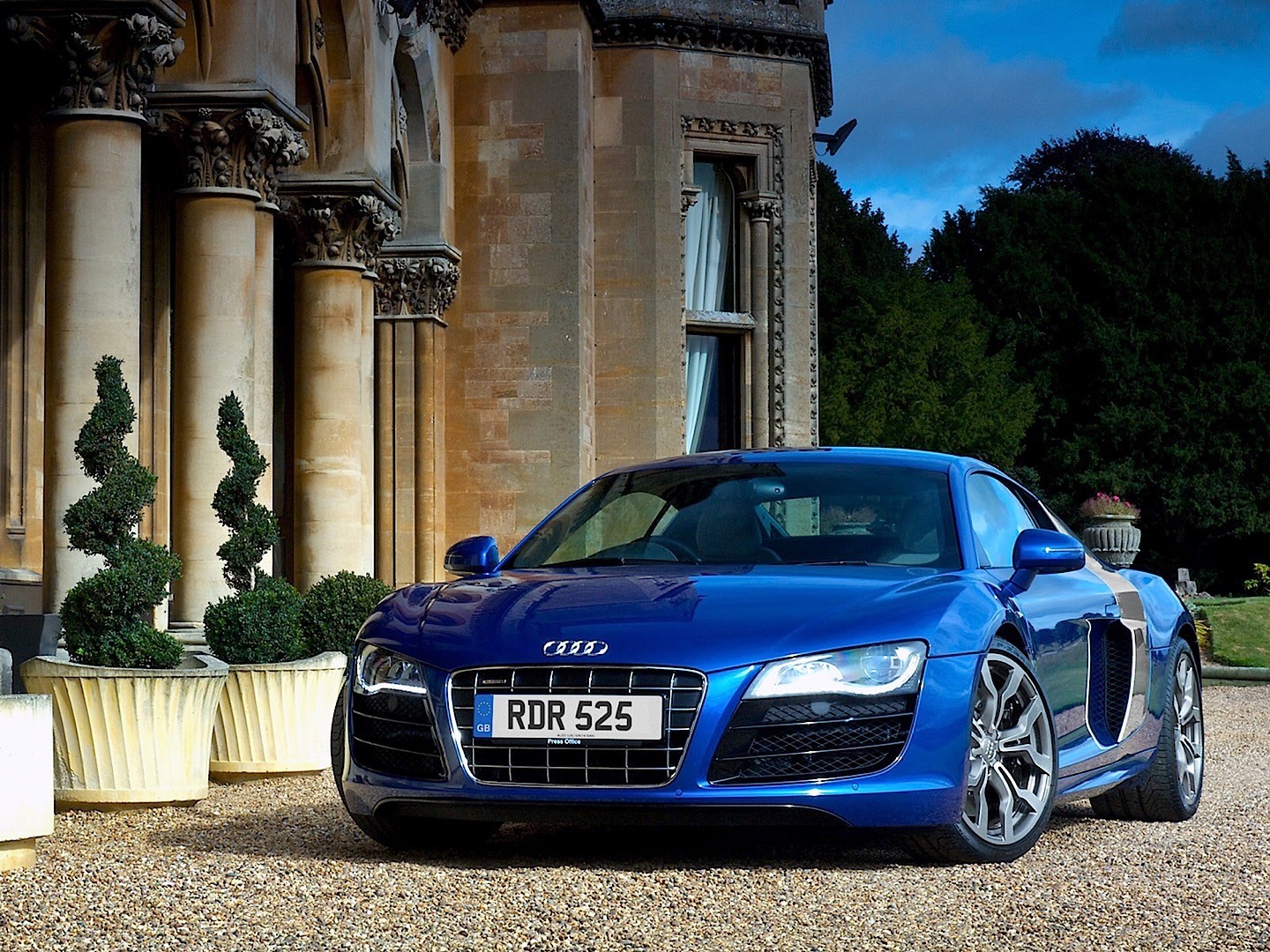 Audi R8 photo 34