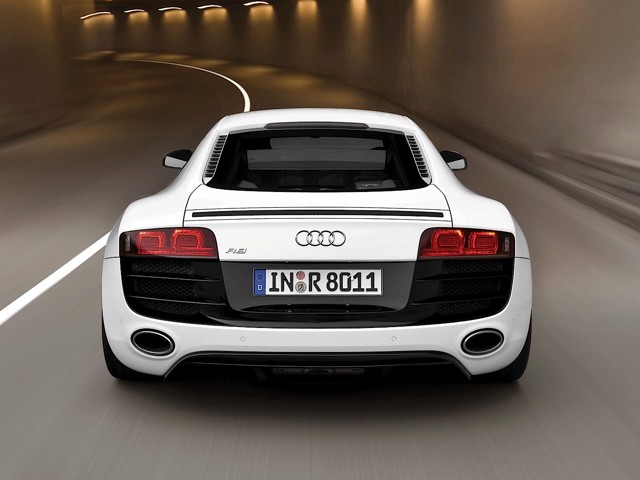 Audi R8 photo 38