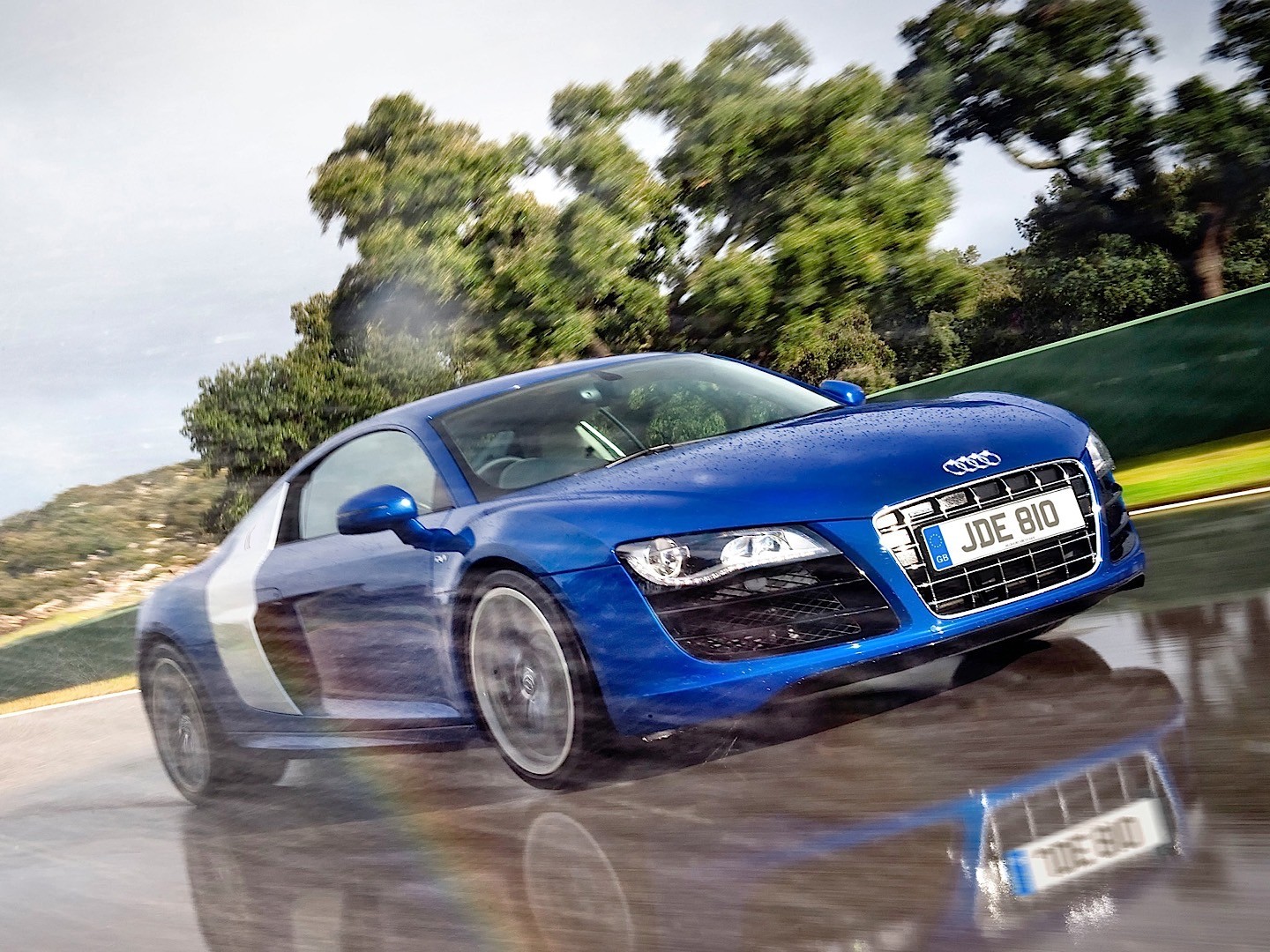 Audi R8 photo 40