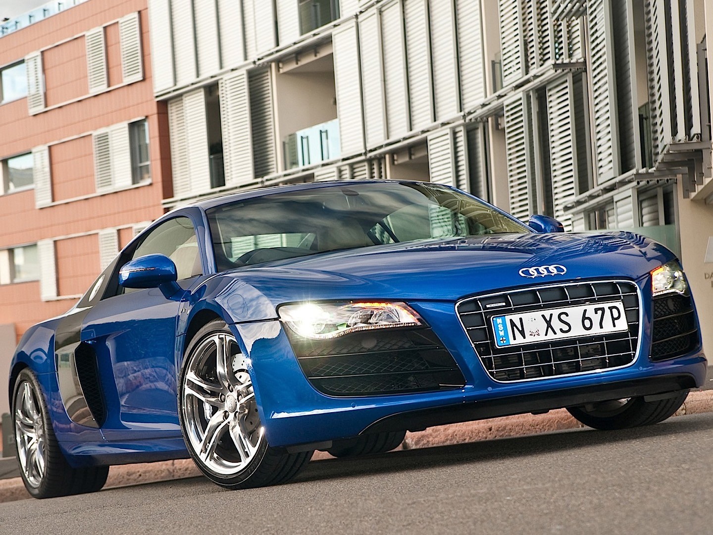 Audi R8 photo 42