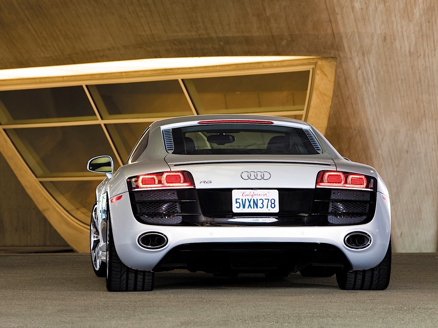 Audi R8 photo 49