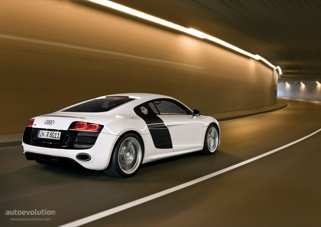 Audi R8 photo 3