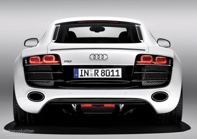 Audi R8 photo 7