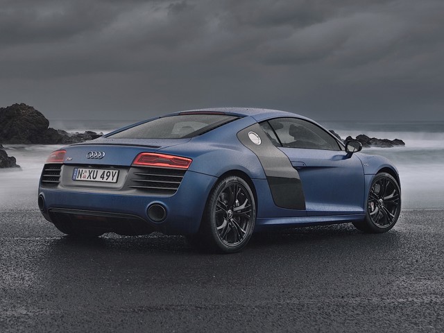 Audi R8 photo 9