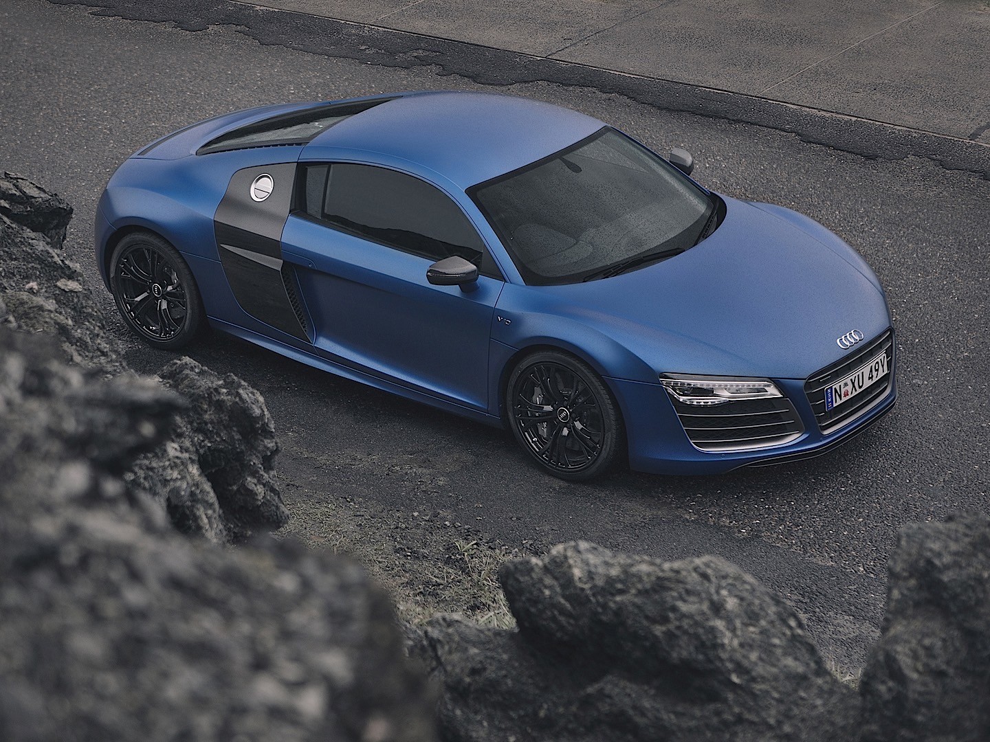Audi R8 photo 25